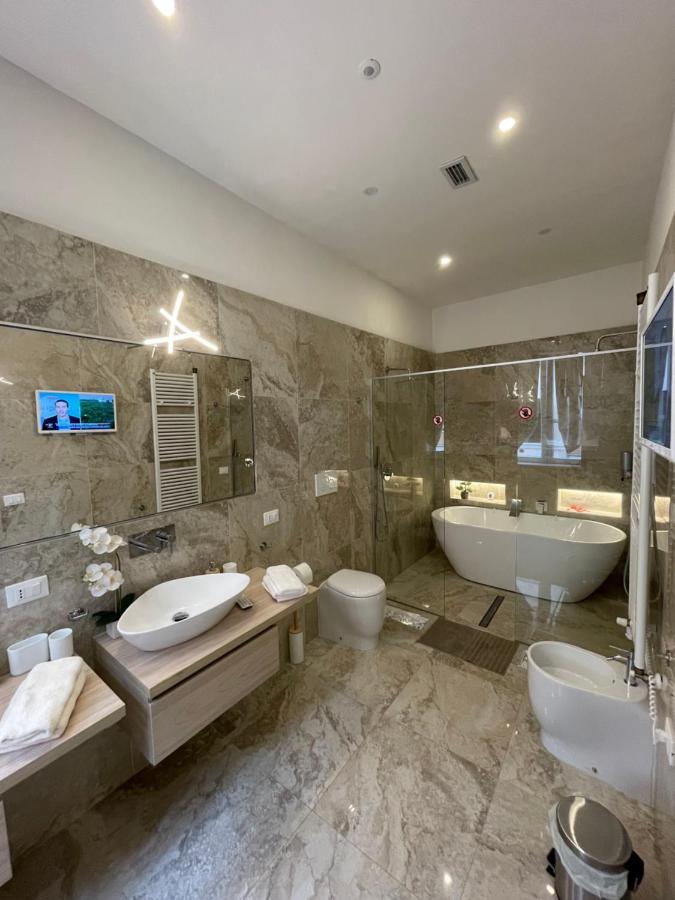 Luxury 3 Al Duomo Di Parma公寓 外观 照片