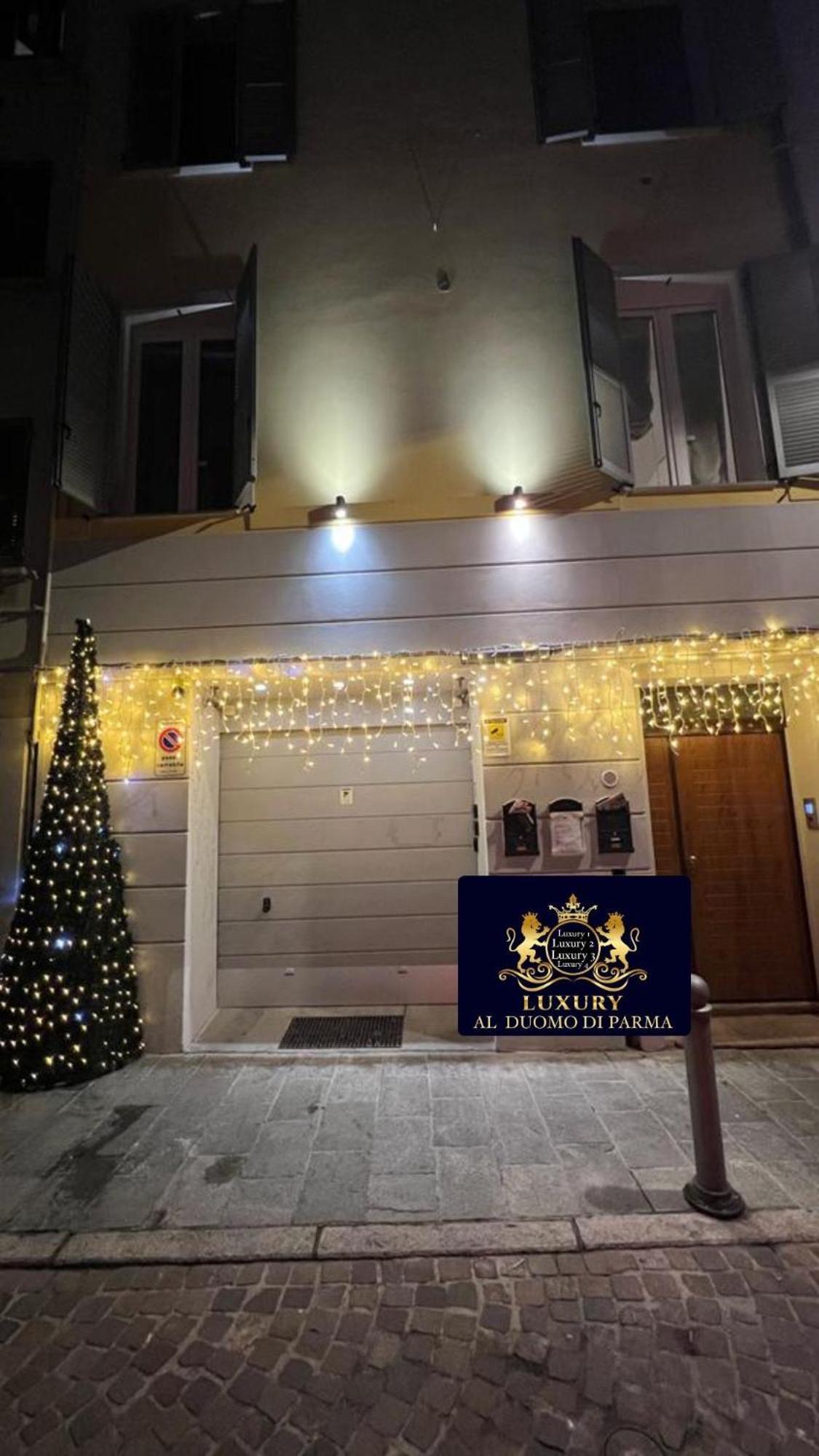 Luxury 3 Al Duomo Di Parma公寓 外观 照片
